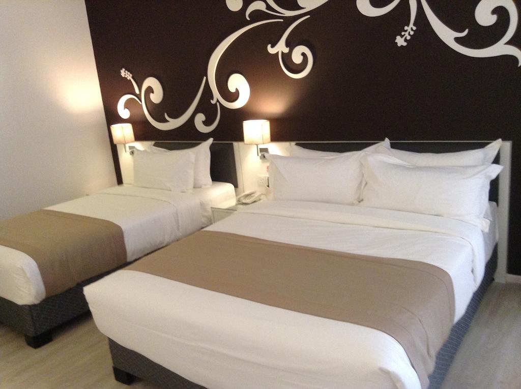 Kings Green Hotel City Centre Melaka Exterior photo